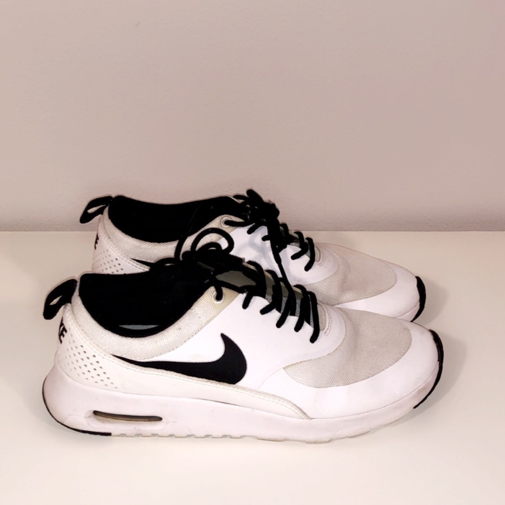 Black and white nike shoes